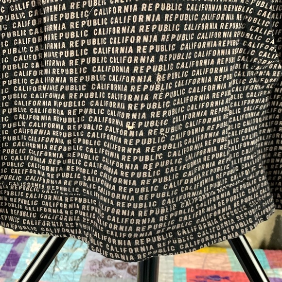 Eighty Eight Brand California Republic Pullover Hoodie Small - Picture 6 of 10